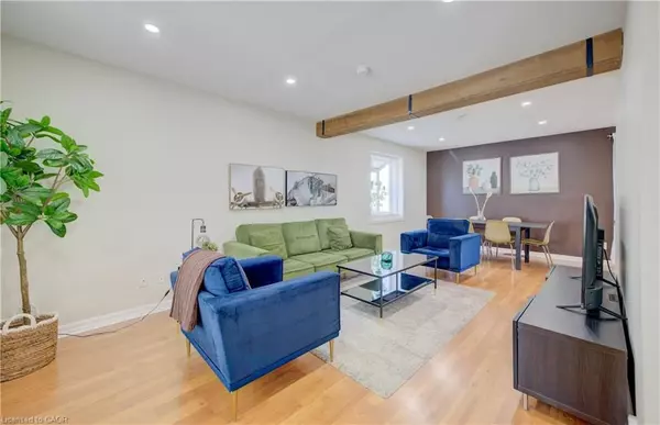 Kitchener, ON N2M 3A5,350 Victoria ST S