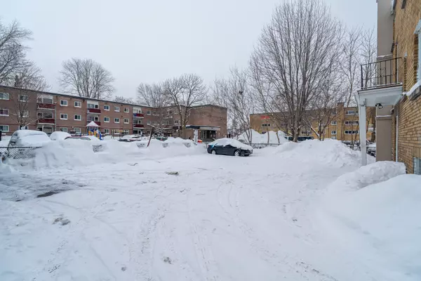 Carlington - Central Park, ON K1Z 7Z4,1176 Shillington AVE