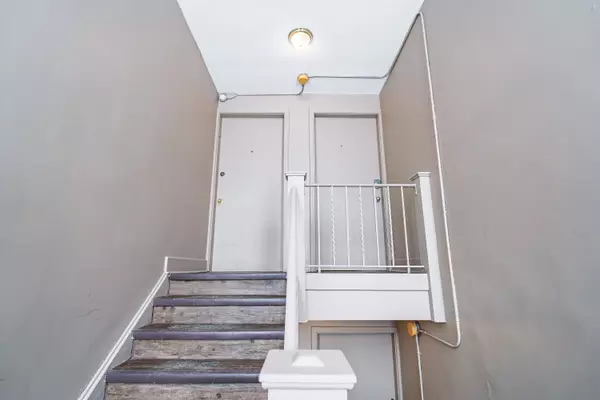 Carlington - Central Park, ON K1Z 7Z4,1176 Shillington AVE