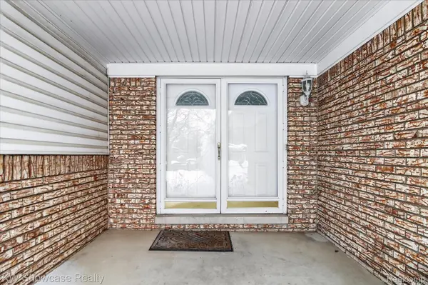 Canton, MI 48187,5681 Wedgewood RD