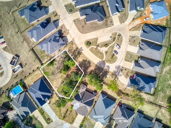 Tyler, TX 75703,7318 Crosswater Cove