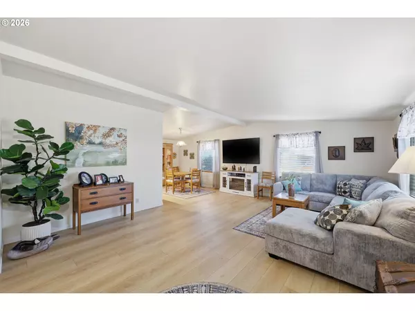 Eugene, OR 97402,1199 N TERRY ST #137