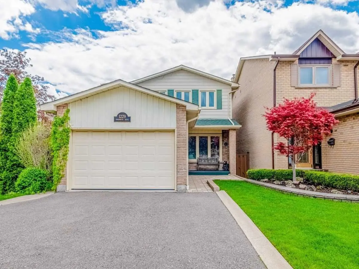 Mississauga, ON L4W 3M9,1229 Underwood DR