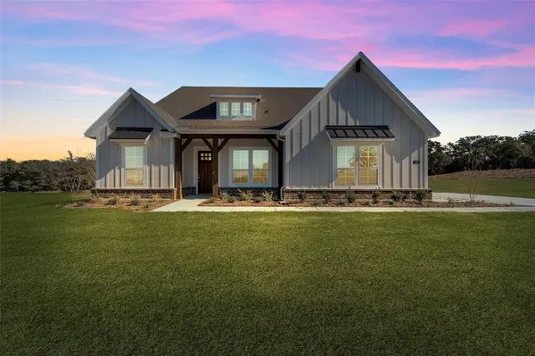 Springtown, TX 76082,136 Oak Grove Way