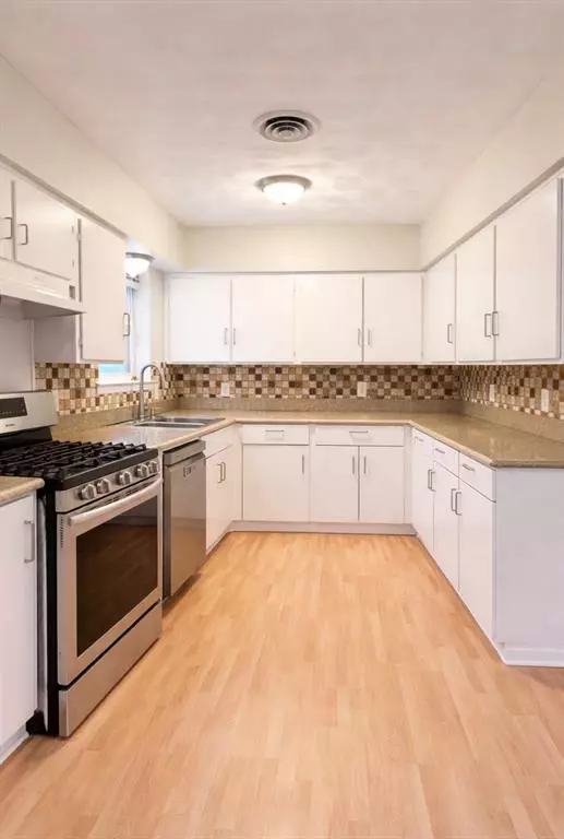 Carrollton, TX 75006,1026 Geronimo Arrow