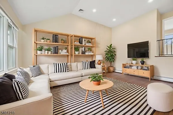 Andover Twp., NJ 07860,827 Limecrest Rd