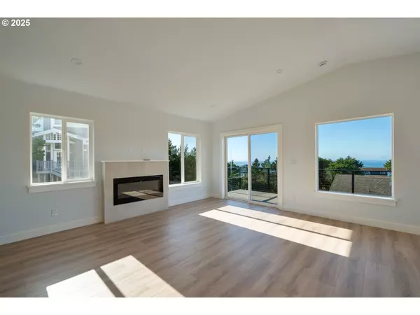 Tillamook, OR 97141,110 CRESCENT ST