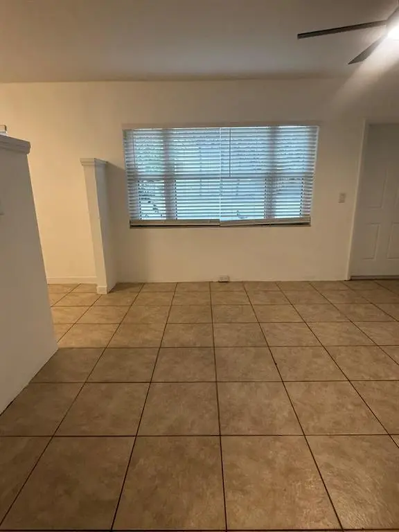 Lauderdale By The Sea, FL 33308,4605 Poinciana St #N