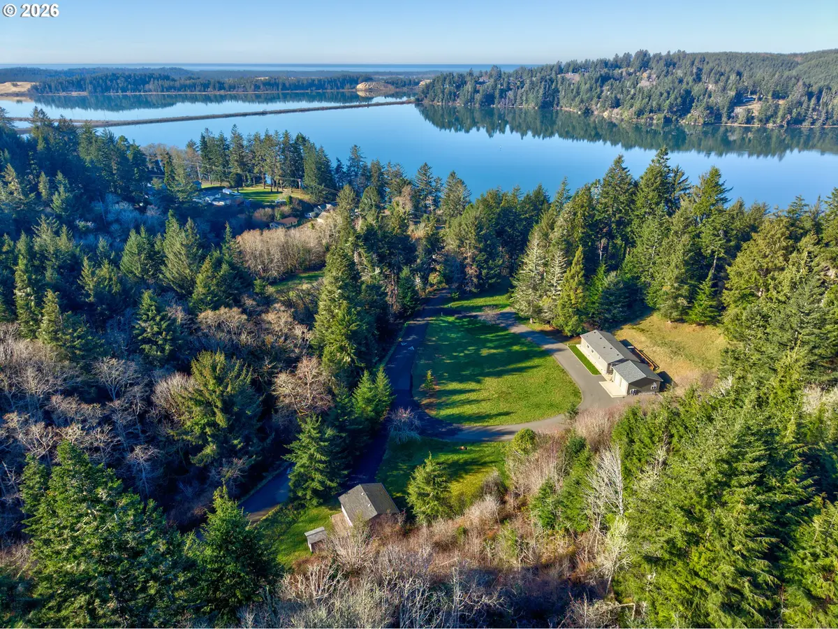 North Bend, OR 97459,66017 N BAY RD