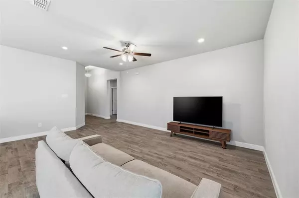 Fort Worth, TX 76052,208 Irish Moss Drive