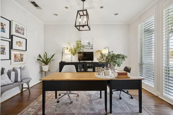 Dallas, TX 75248,7238 Holyoke Drive