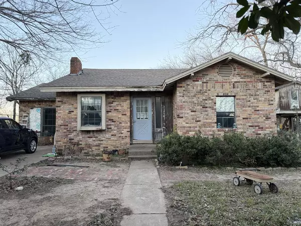 1032 W Oak Street #A, Weatherford, TX 76086