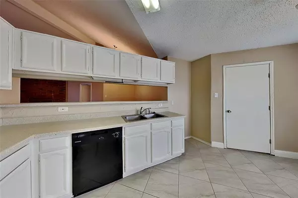 Plano, TX 75025,805 Sandhurst Drive