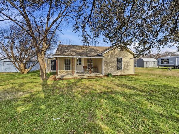 604 N Pecan Avenue, Hubbard, TX 76648