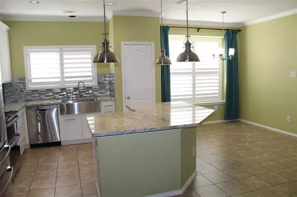 Aubrey, TX 76227,829 Dogwood Trail