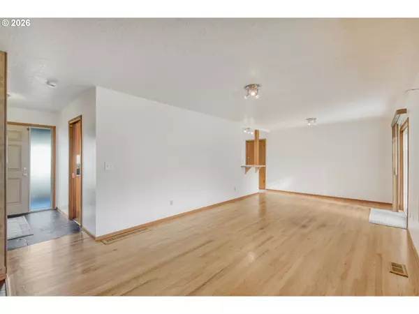 Milwaukie, OR 97267,6788 SE MOLT ST