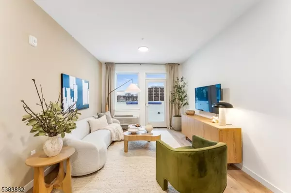 East Orange City, NJ 07018,431 Dr Mlk Jr Blvd #626