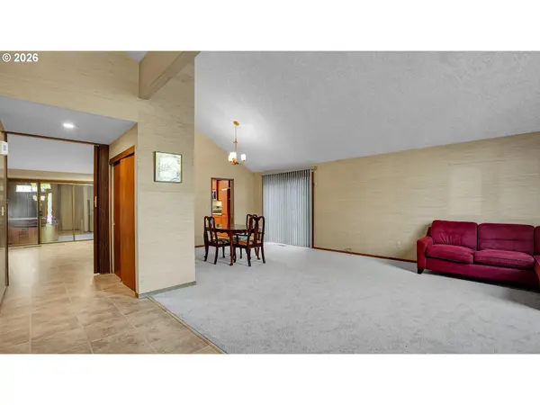 Portland, OR 97230,16318 NE FARGO ST