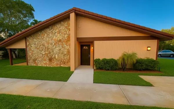 5042 Sheridan St #2, Hollywood, FL 33021