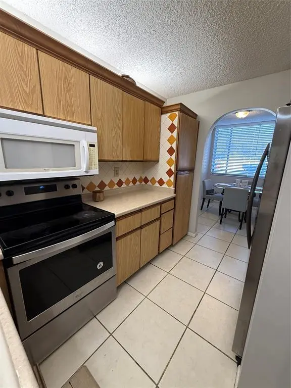 Oakland Park, FL 33309,3300 NW 46th St