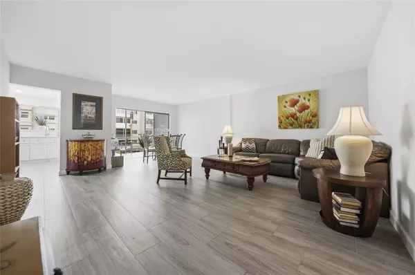 2201 NW 41st Avenue #209, Lauderhill, FL 33313