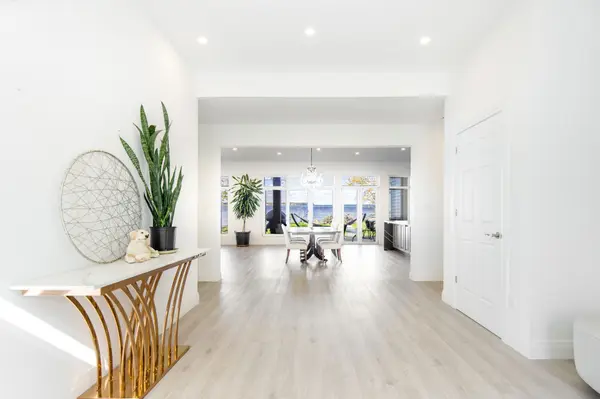 Georgina, ON L0E 1N0,178 Moores Beach RD