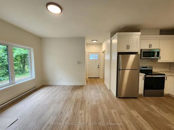 Barrie, ON L4M 3T6,120 Dundonald ST #Gdn Ste