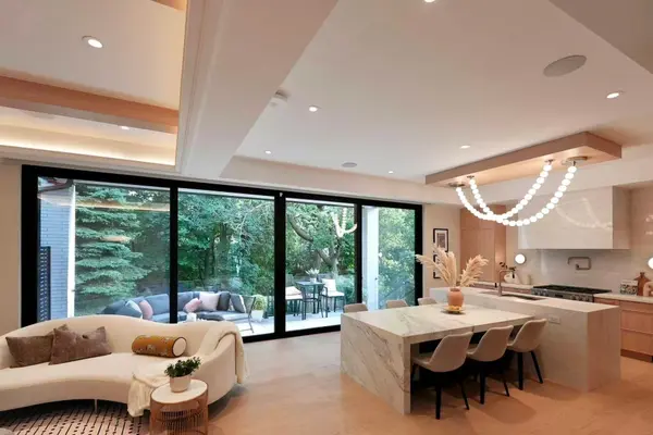 Toronto W07, ON M8Z 3E1,30 Orchard CRES