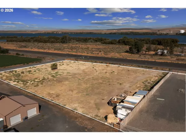 Umatilla, OR 97882,81925 Fox LN