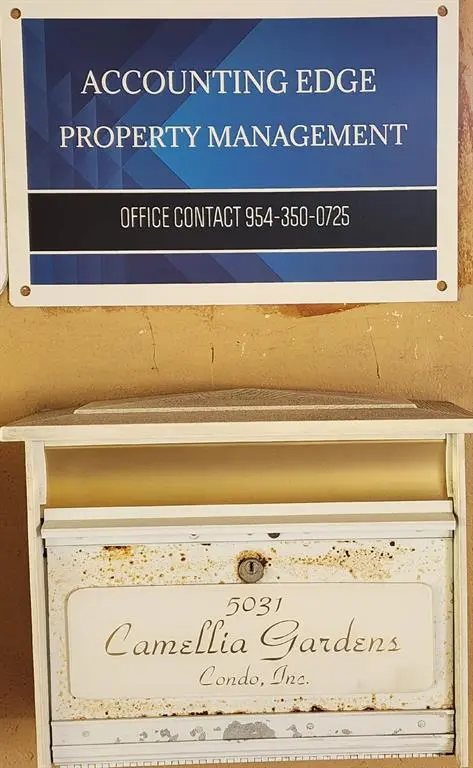 Lauderdale Lakes, FL 33313,5031 W Oakland Park Blvd #307