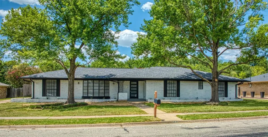 Sherman, TX 75092,1523 Crescent Drive