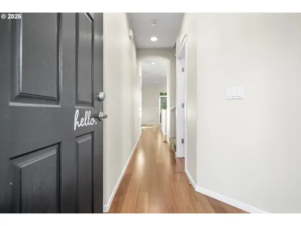 Hillsboro, OR 97124,490 NE 64TH WAY