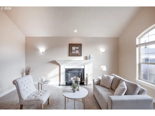 Creswell, OR 97426,118 AUBURN LN