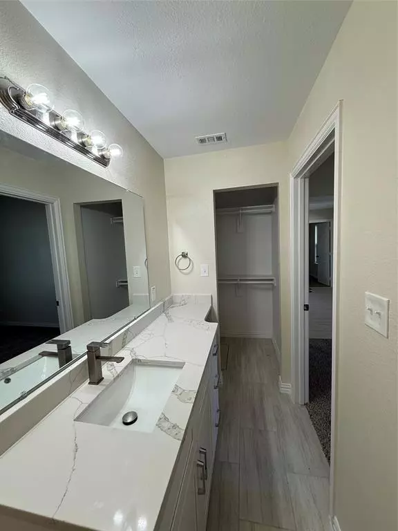 Dallas, TX 75253,10914 Stinson Drive