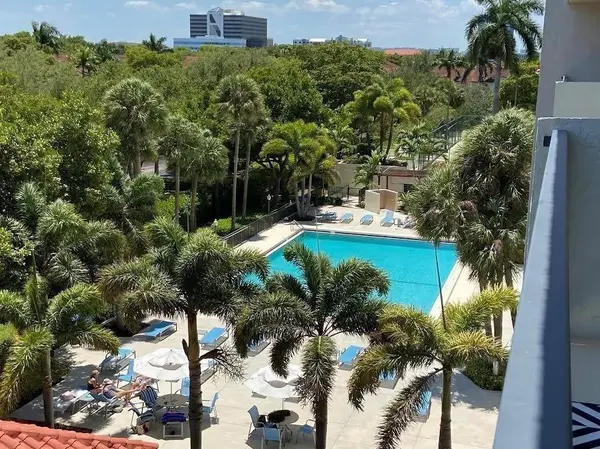 Fort Lauderdale, FL 33308,3200 N Port Royale Dr #502