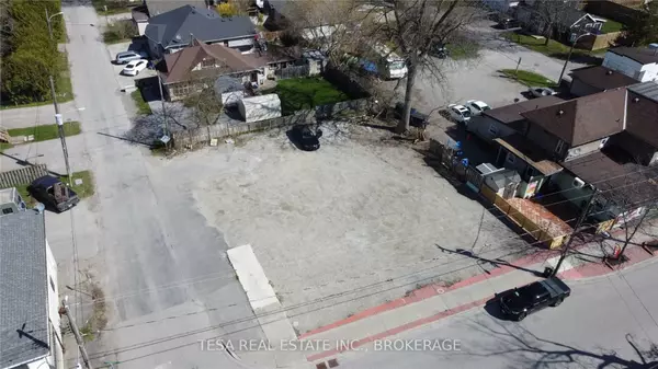 Georgina, ON L4P 3E9,924 & 926 Lake DR E