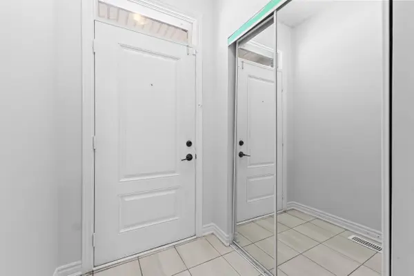 Brampton, ON L6Y 1N9,50 EDINBURGH DR #52