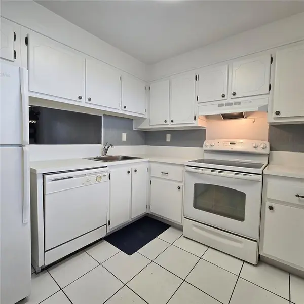 Lauderdale Lakes, FL 33313,4898 NW 29th Ct #412