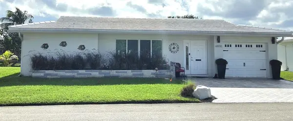 6800 NW 70th St, Tamarac, FL 33321