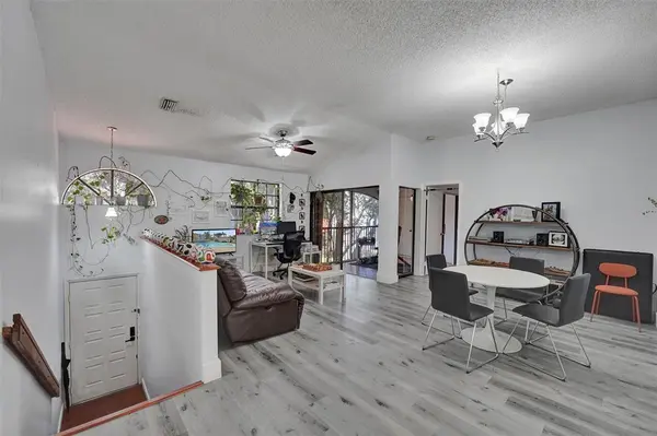 Pembroke Pines, FL 33026,11970 NW 11th St #11970