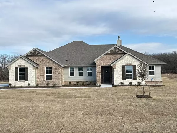 144 Oak Grove Way, Springtown, TX 76082