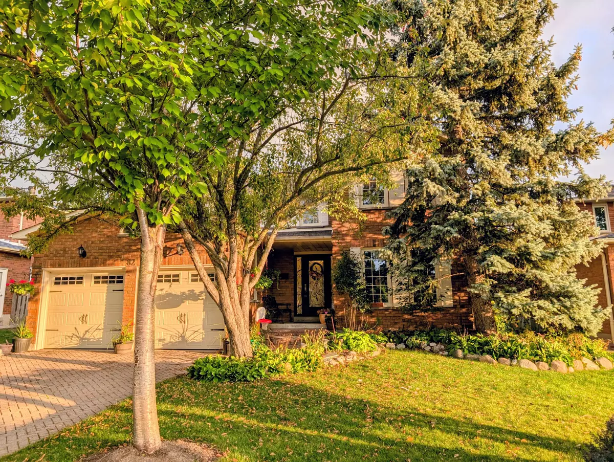 Markham, ON L3P 7L8,82 Long Island CRES