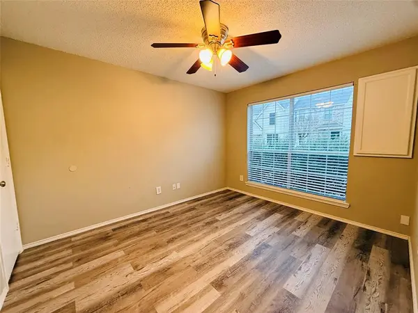 Fort Worth, TX 76179,5708 Giddyup Lane #43