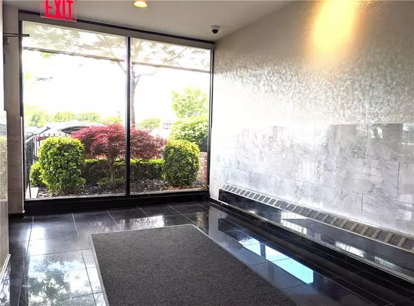 Brooklyn, NY 11235,1625 Emmons AVE #4N