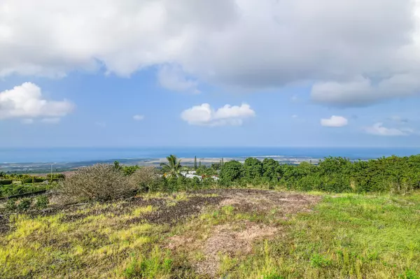 Kailua Kona, HI 96740,73-1387 KUKUNA ST