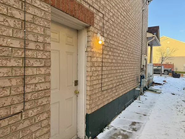 Brampton, ON L6Y 5J3,4 Hefferon CT