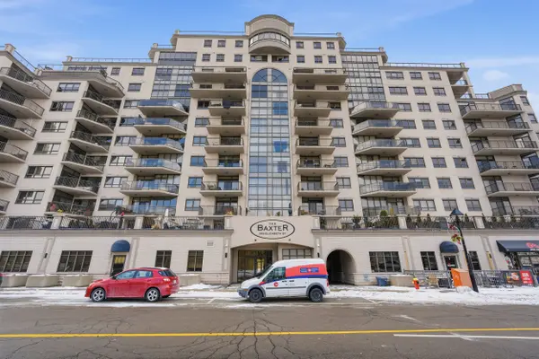 Burlington, ON L7R 0A4,399 Elizabeth ST #610