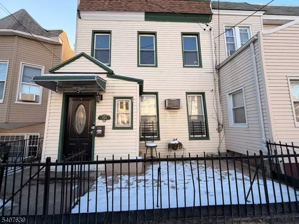 North Bergen Twp., NJ 07047,1011 Paterson Plank Rd #2