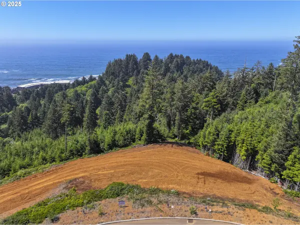 NE Lillian LN #3, Depoe Bay, OR 97341