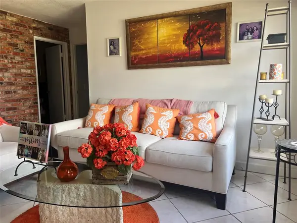 Lauderhill, FL 33311,1500 NW 32nd Ave